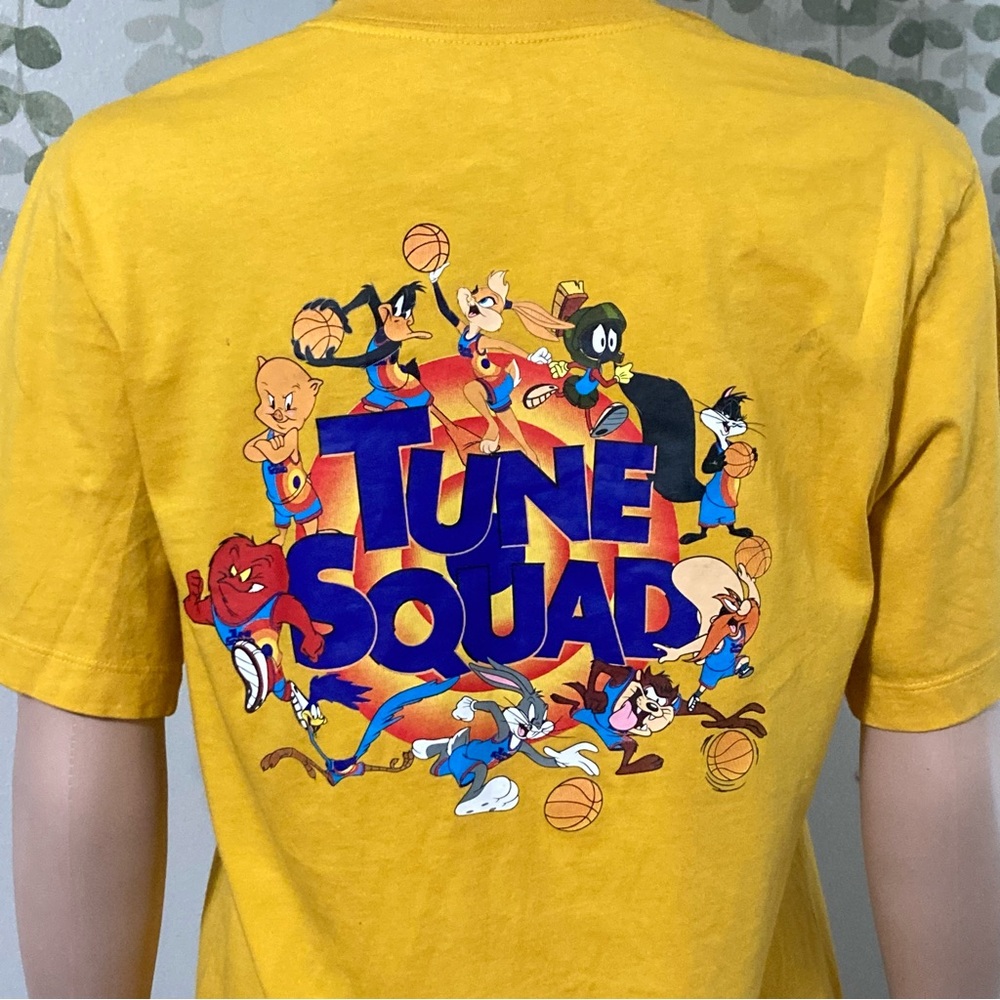 💎 (4/$30) Sz S Tune Squad Space Jam Nike Yellow T-Shirt